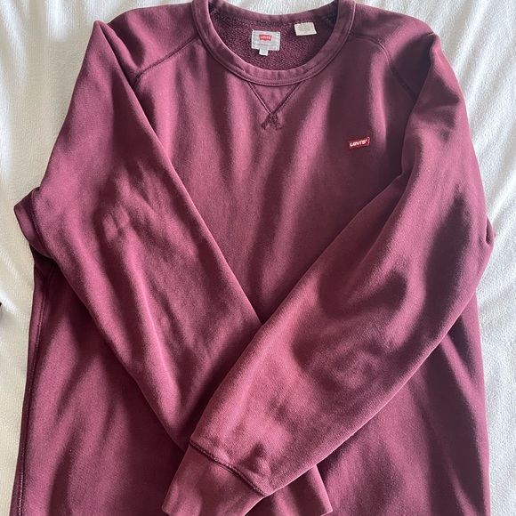 Levi men’s pullover - Picture 2 of 3